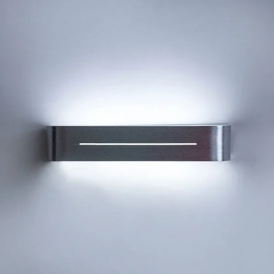 Lampu dinding bilik tidur