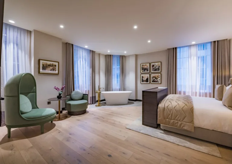 Rujukan pencahayaan bilik hotel